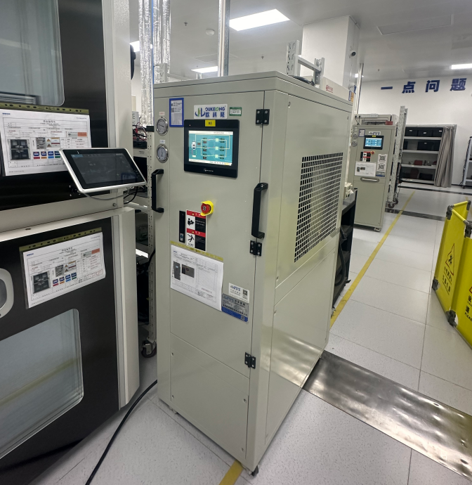 航天实验室使用高低温测试机